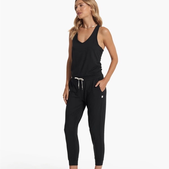 Vuori Pants - Vuori | Lux Jumpsuit Size Small. Heathered Gray ankle length joggers